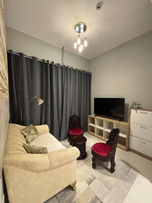 Layali - Chic 1br With Balcony In Business Bay Dubai